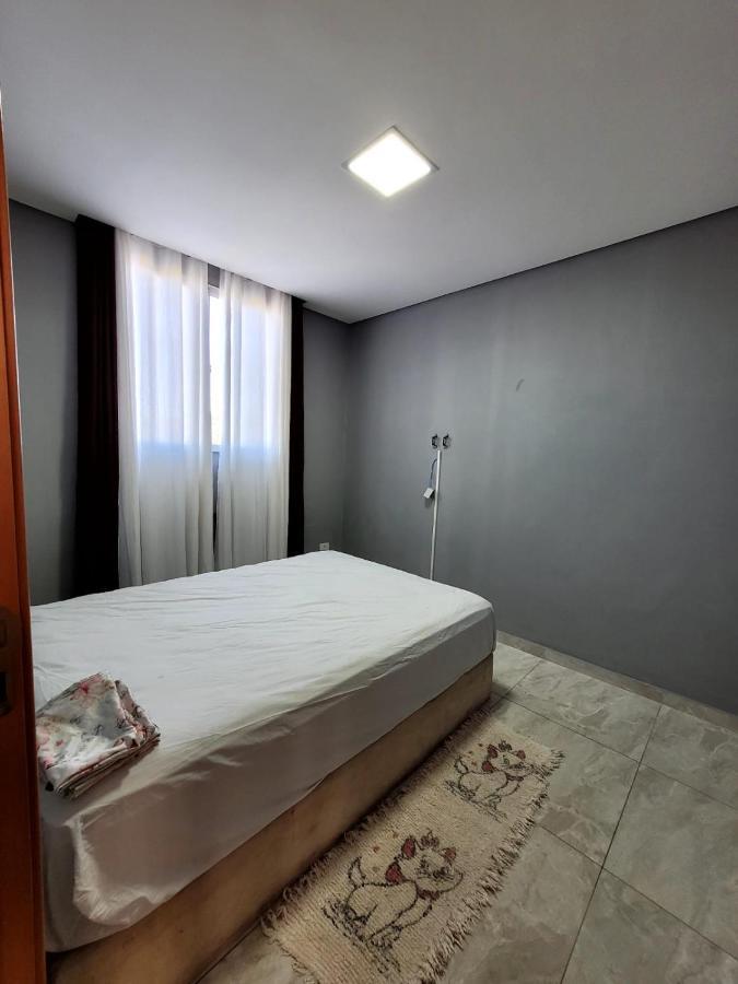 Apartamento Em Londrina Privado Com 2 Quartos De Casal Com Utensilios Garagem E Wifi Apartment Bagian luar foto