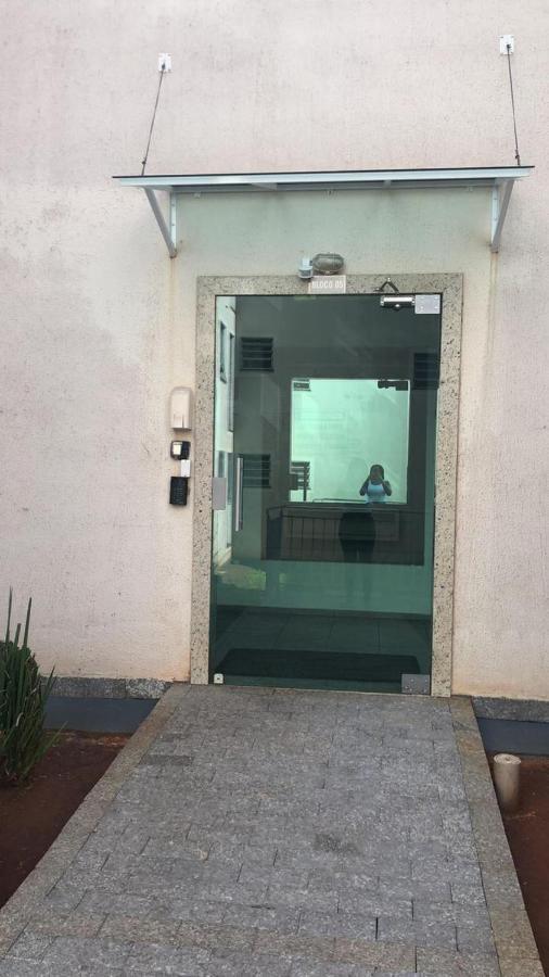 Apartamento Em Londrina Privado Com 2 Quartos De Casal Com Utensilios Garagem E Wifi Apartment Bagian luar foto